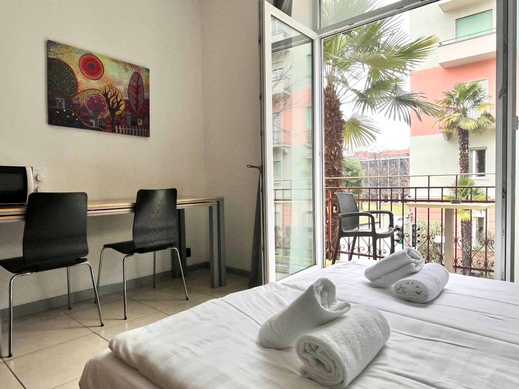 Guesthouse University By Lr - Self Check In Lugano Ngoại thất bức ảnh