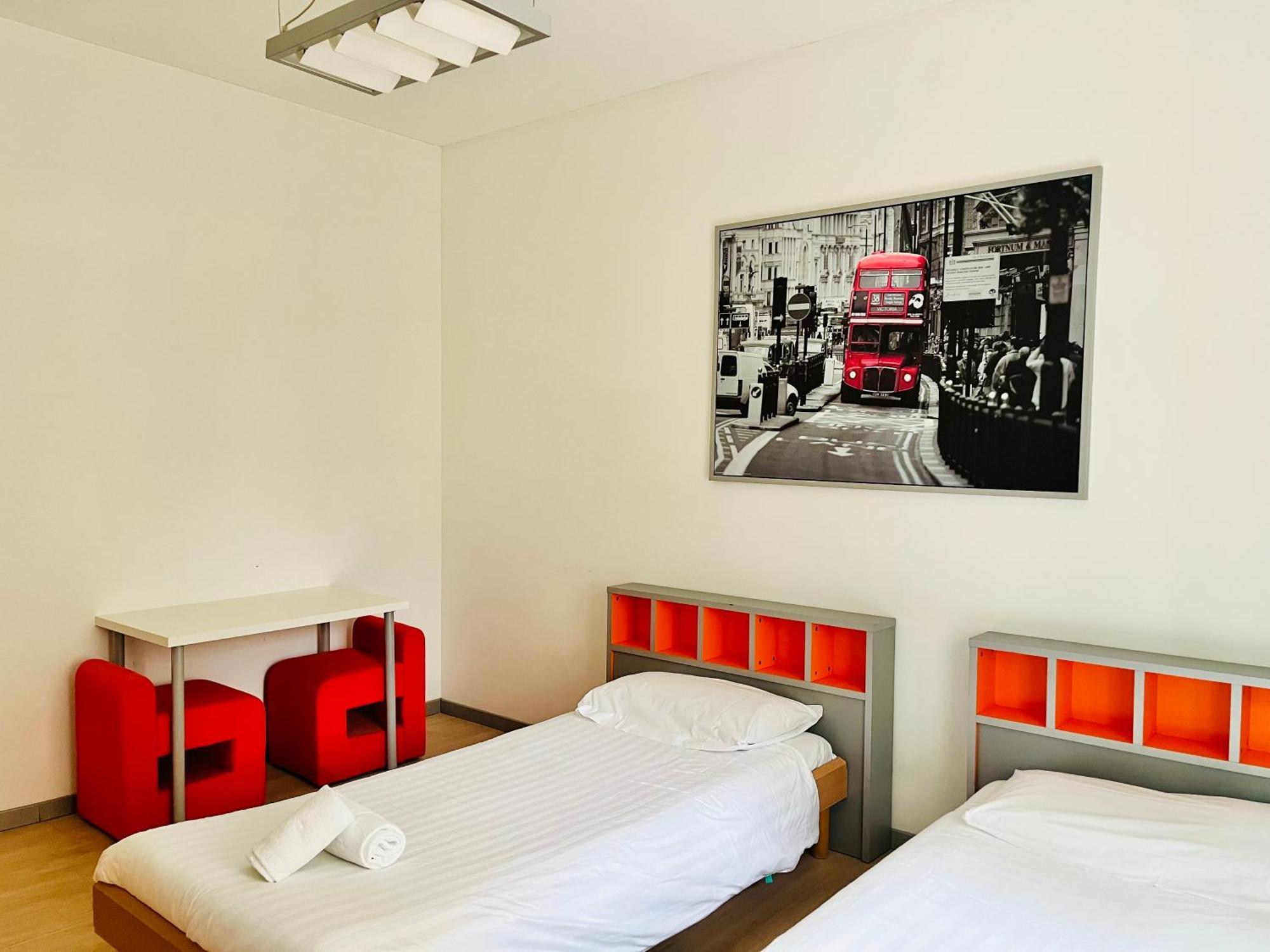 Guesthouse University By Lr - Self Check In Lugano Ngoại thất bức ảnh