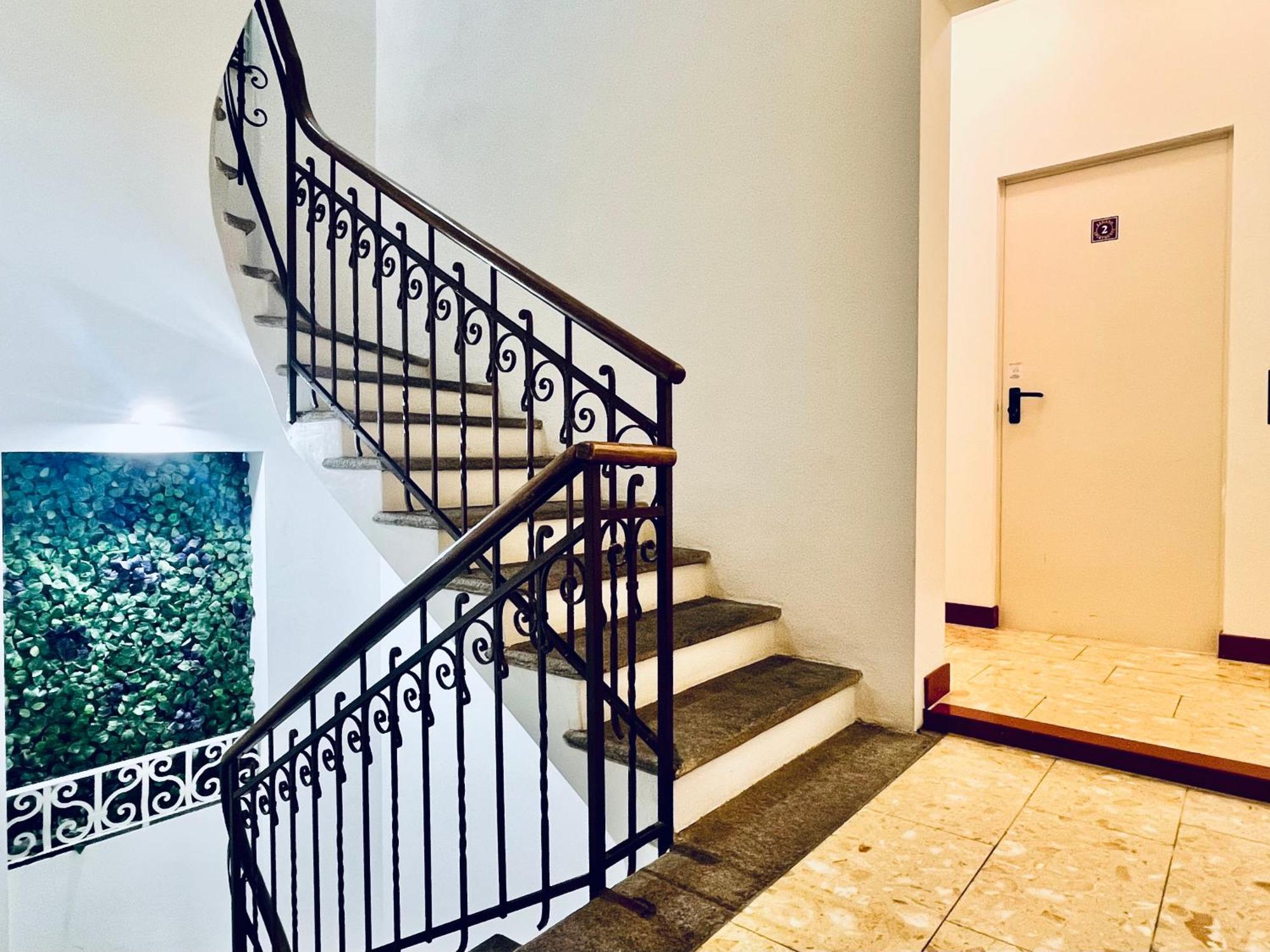 Guesthouse University By Lr - Self Check In Lugano Ngoại thất bức ảnh