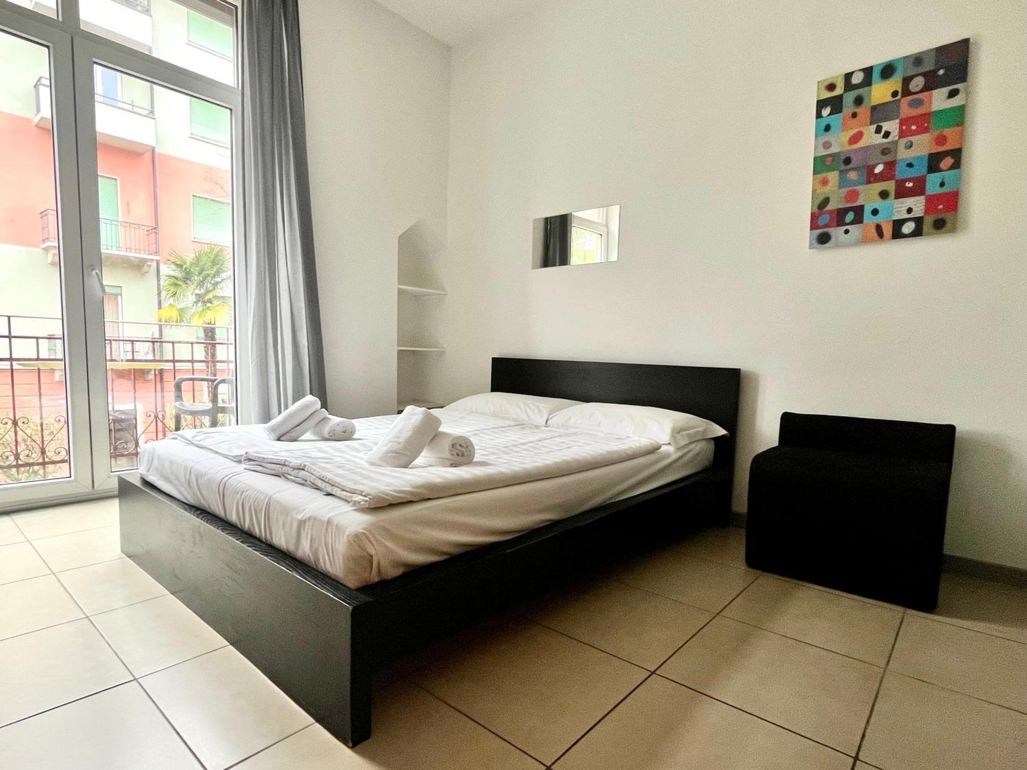 Guesthouse University By Lr - Self Check In Lugano Ngoại thất bức ảnh