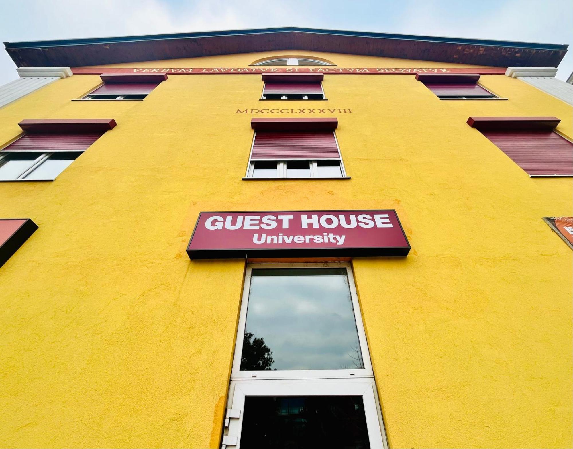 Guesthouse University By Lr - Self Check In Lugano Ngoại thất bức ảnh